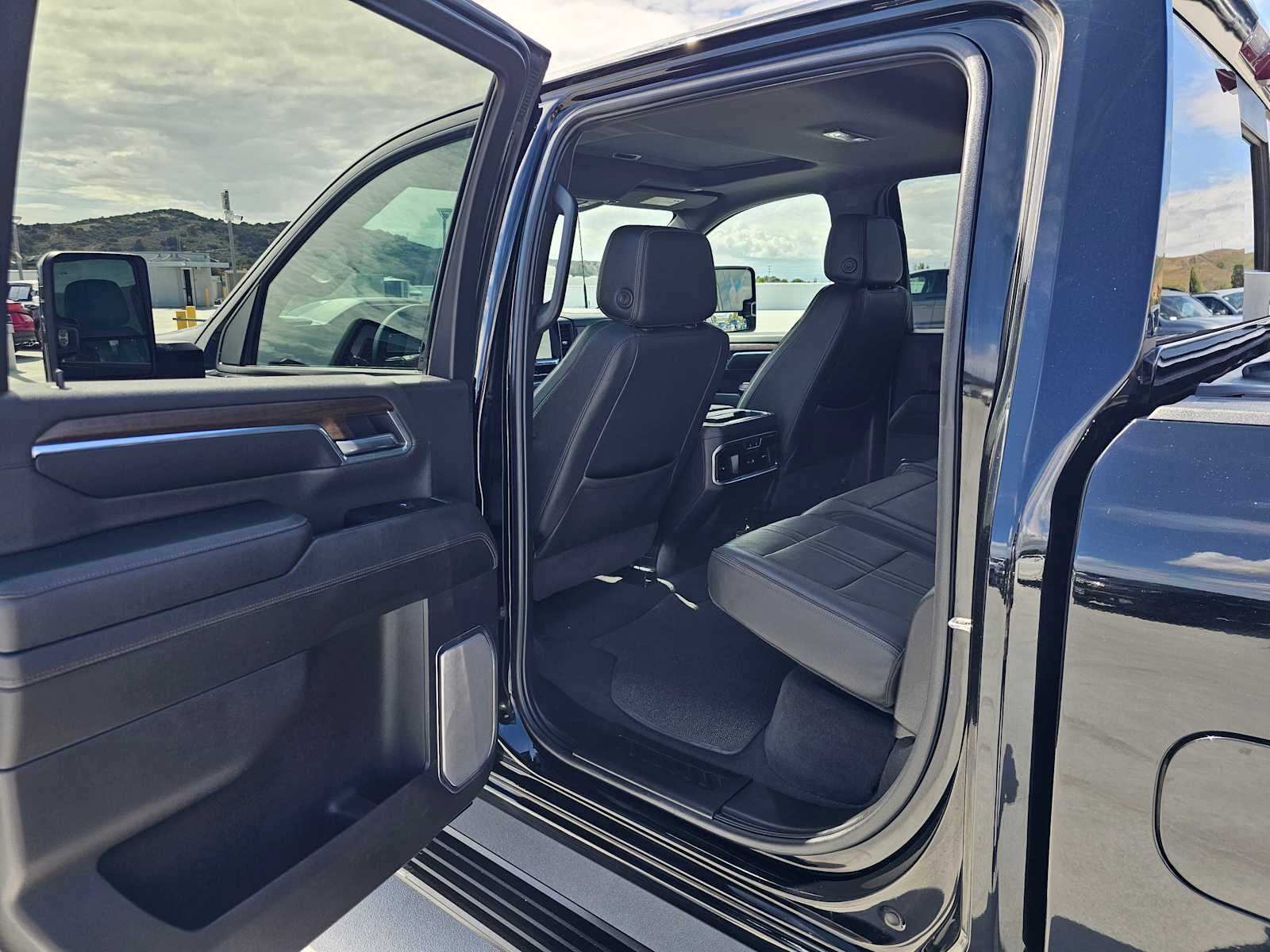2024 Chevrolet Silverado 2500HD High Country