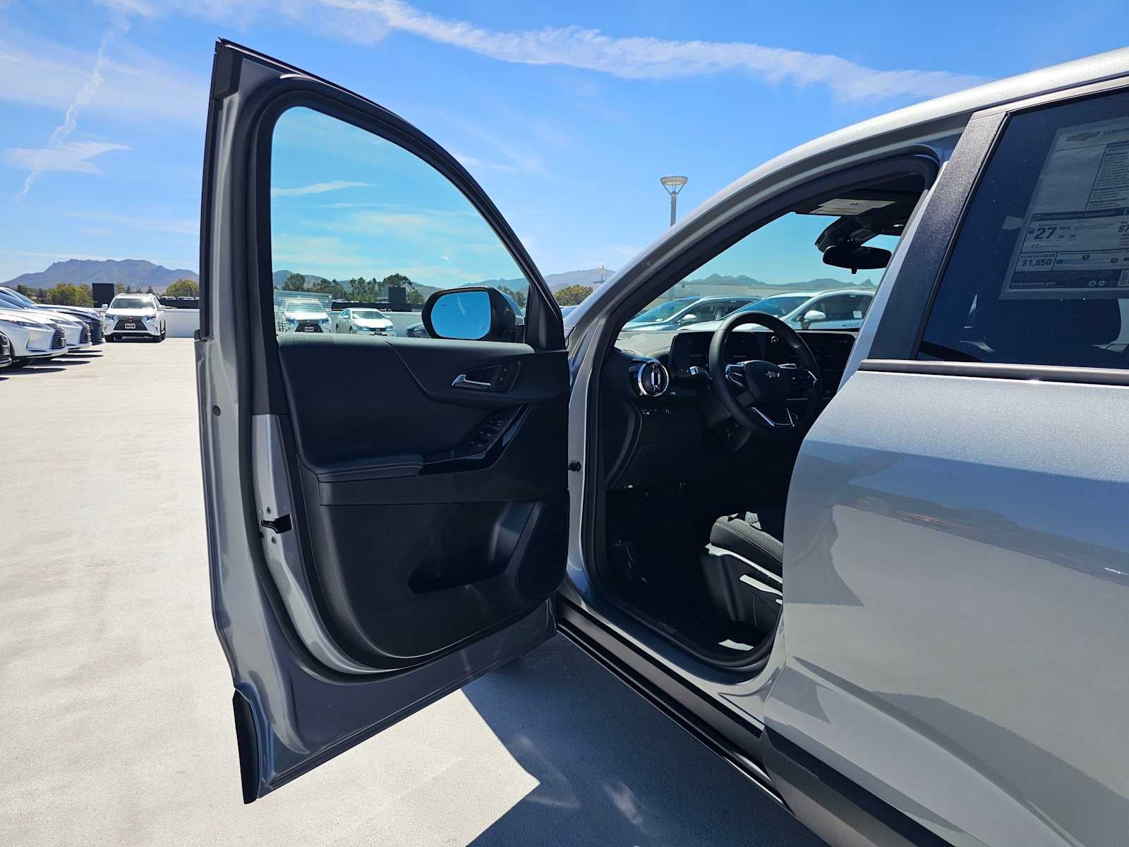 2026 Chevrolet Equinox FWD LT