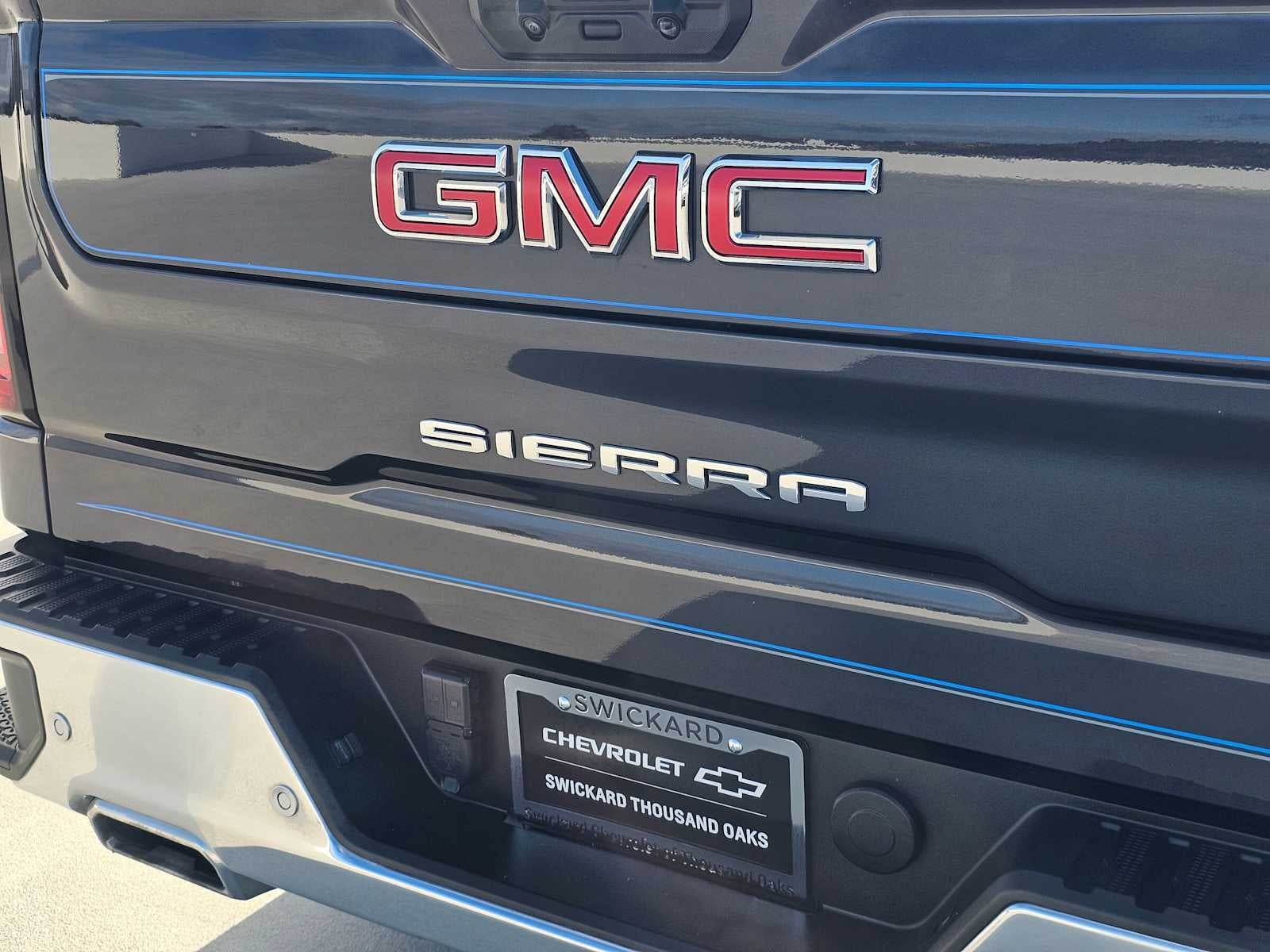 2024 GMC Sierra 1500 SLT