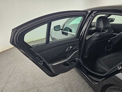 2025 BMW 330i 330i