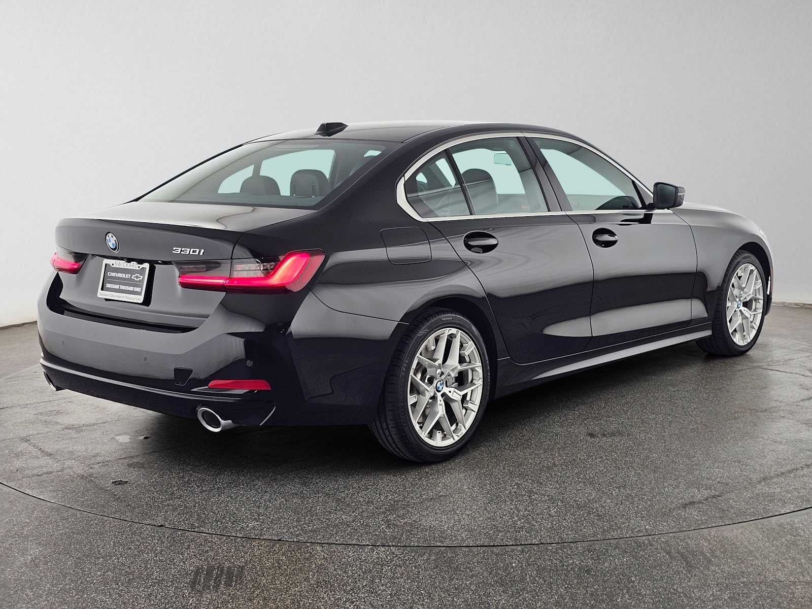 2025 BMW 330i 330i
