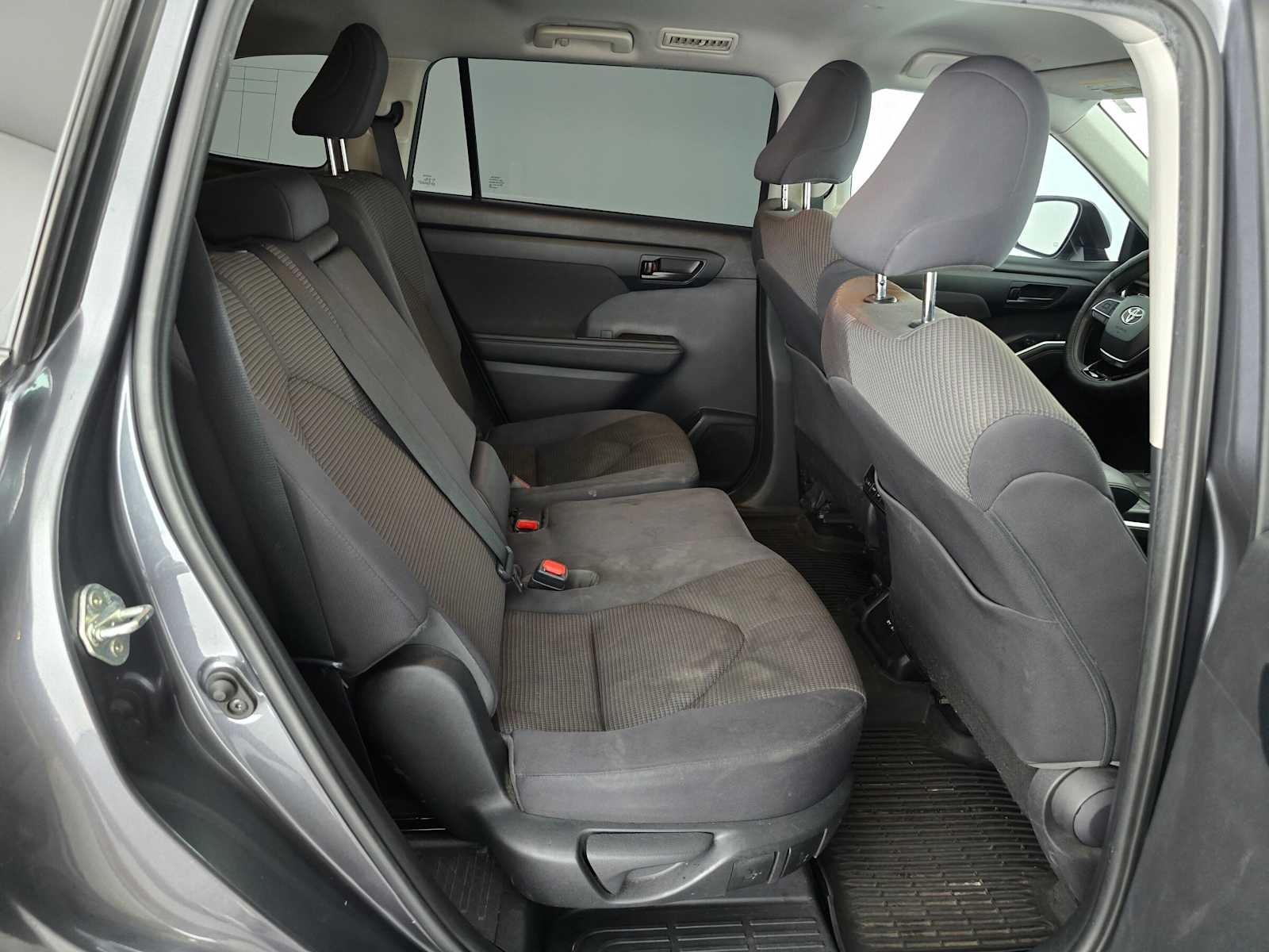 2020 Toyota Highlander L