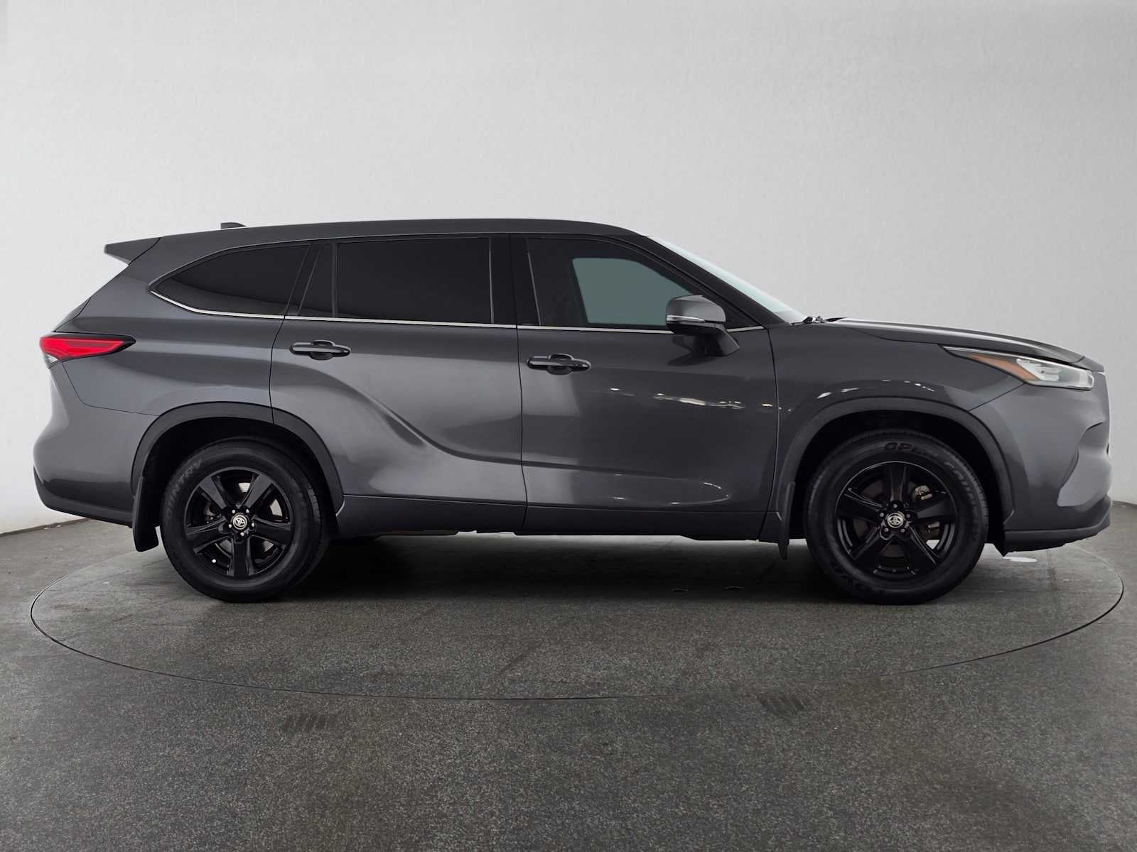 2020 Toyota Highlander L