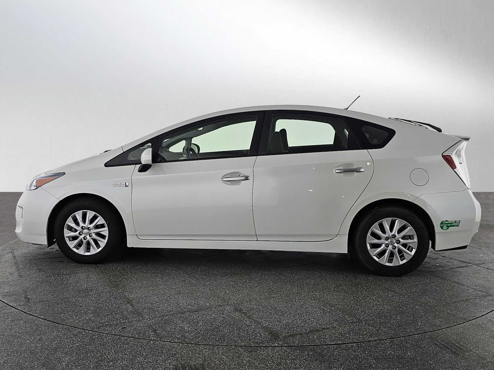 2012 Toyota Prius Plug-In Base