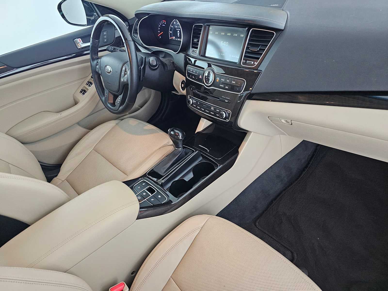 2014 Kia Cadenza Premium
