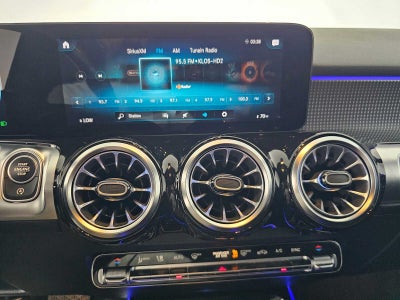 2022 Mercedes-Benz GLB 250 GLB 250