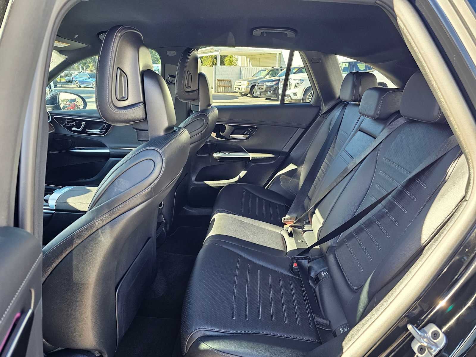 2025 Mercedes-Benz GLC 300 GLC 300