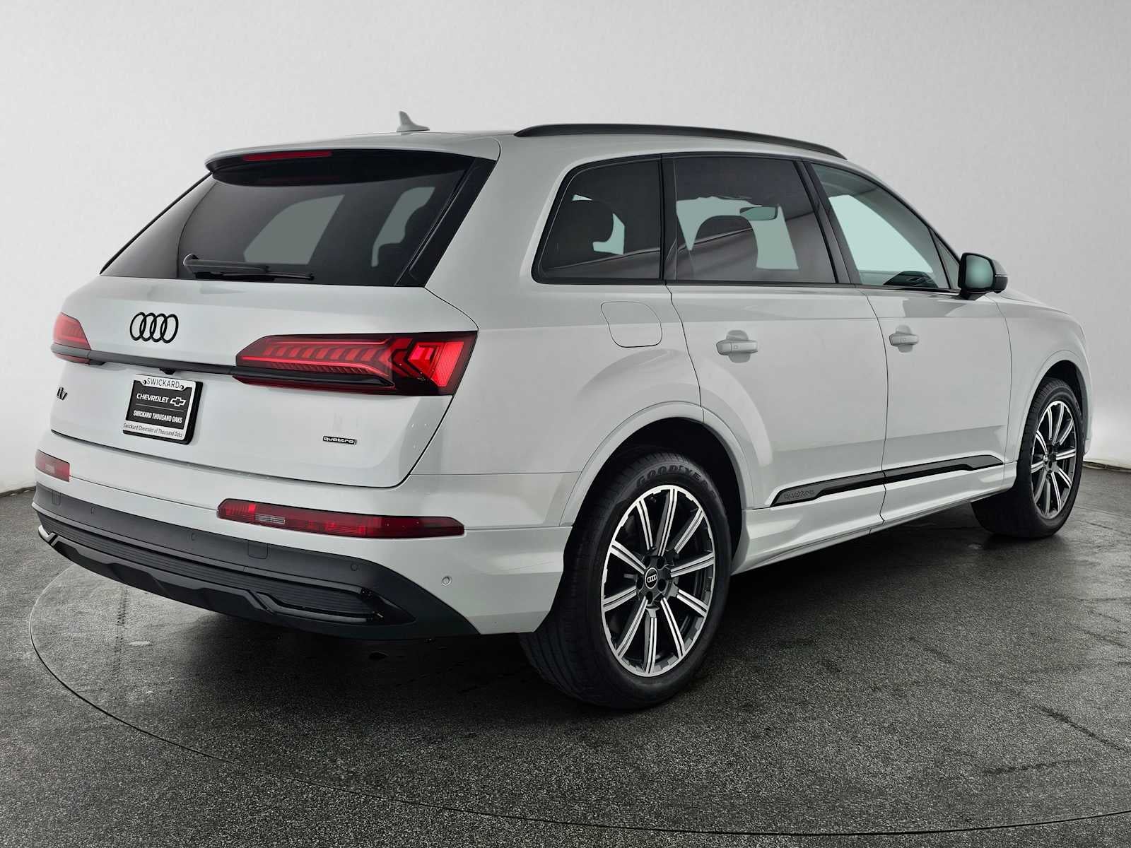 2023 Audi Q7 Premium Plus