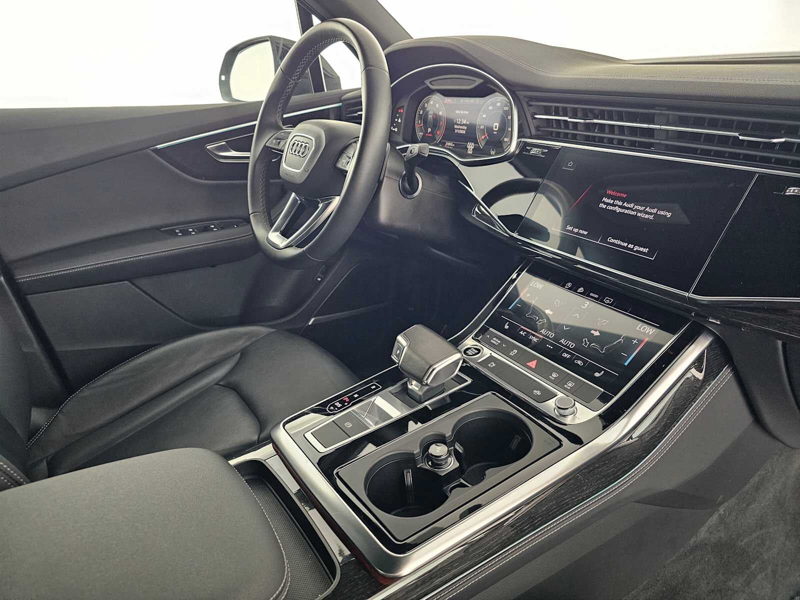 2025 Audi Q7 Premium Plus