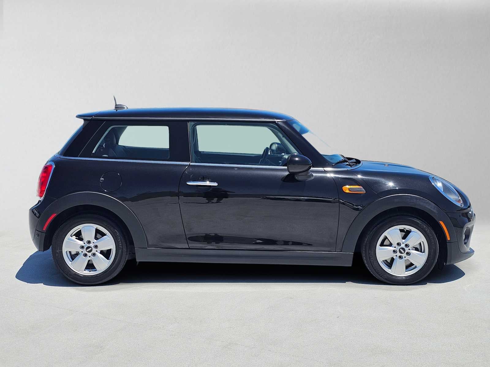 2019 MINI Hardtop 2 Door Cooper