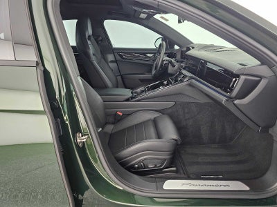 2026 Porsche Panamera Base
