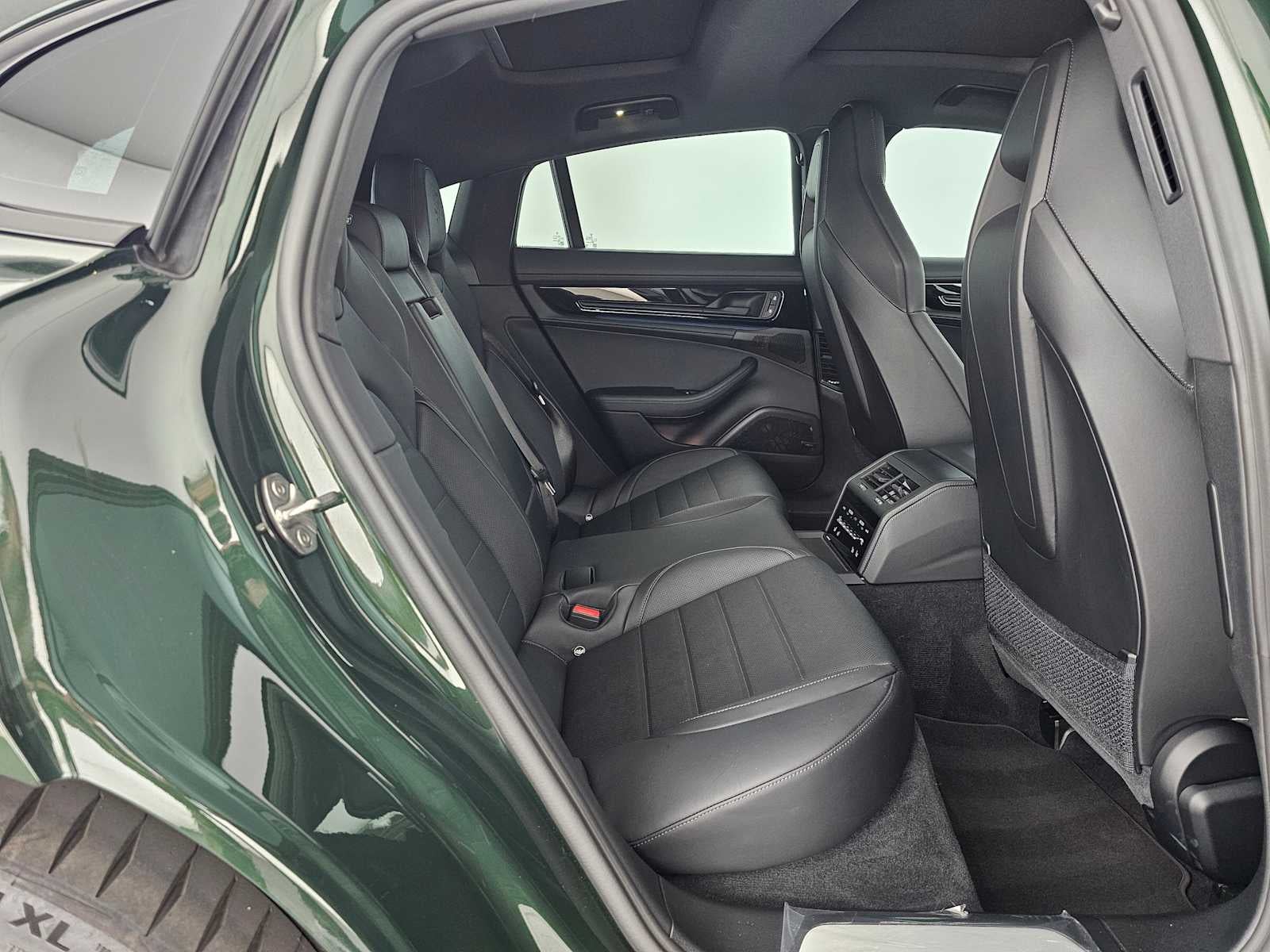 2026 Porsche Panamera Base