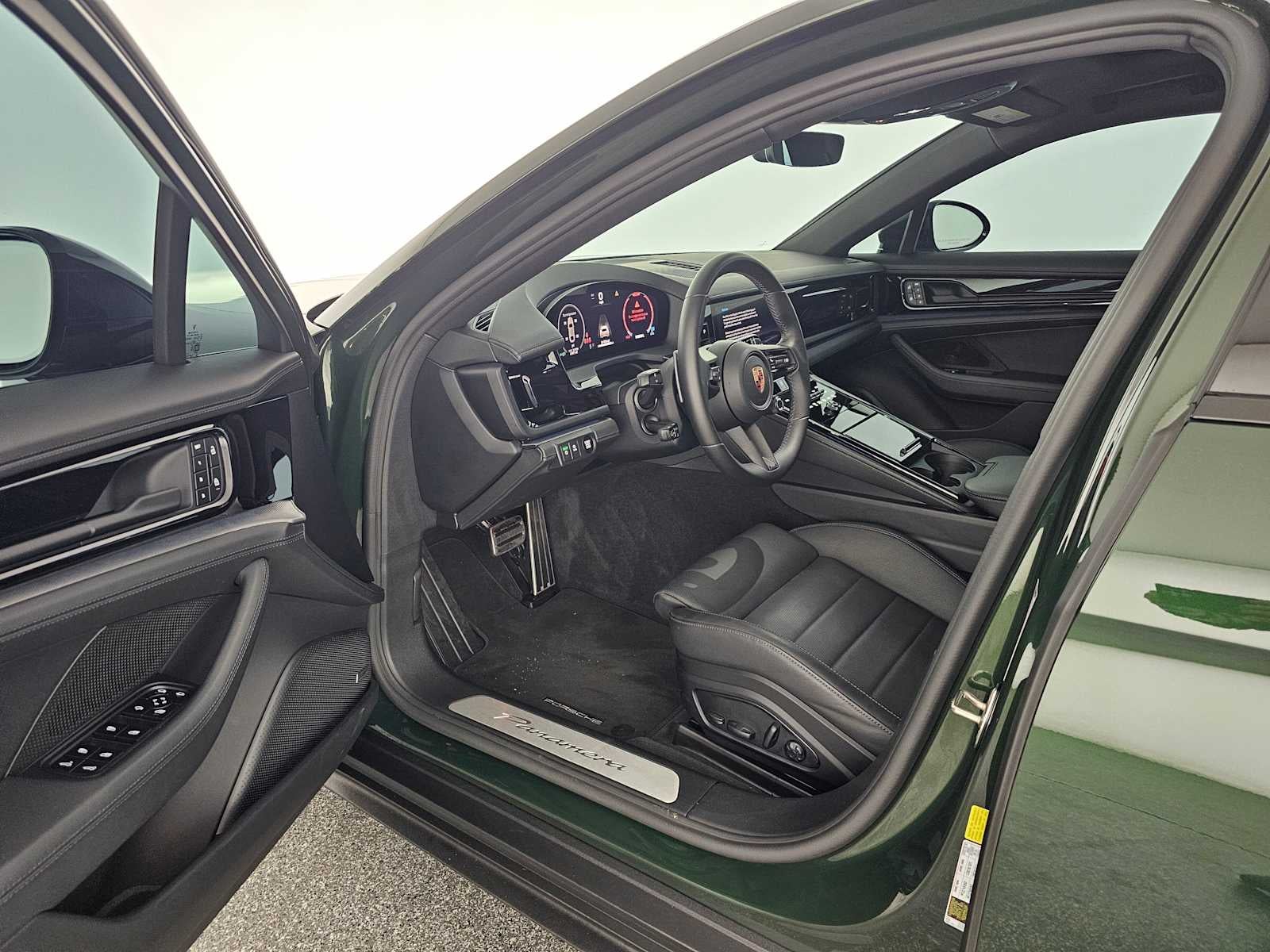 2026 Porsche Panamera Base