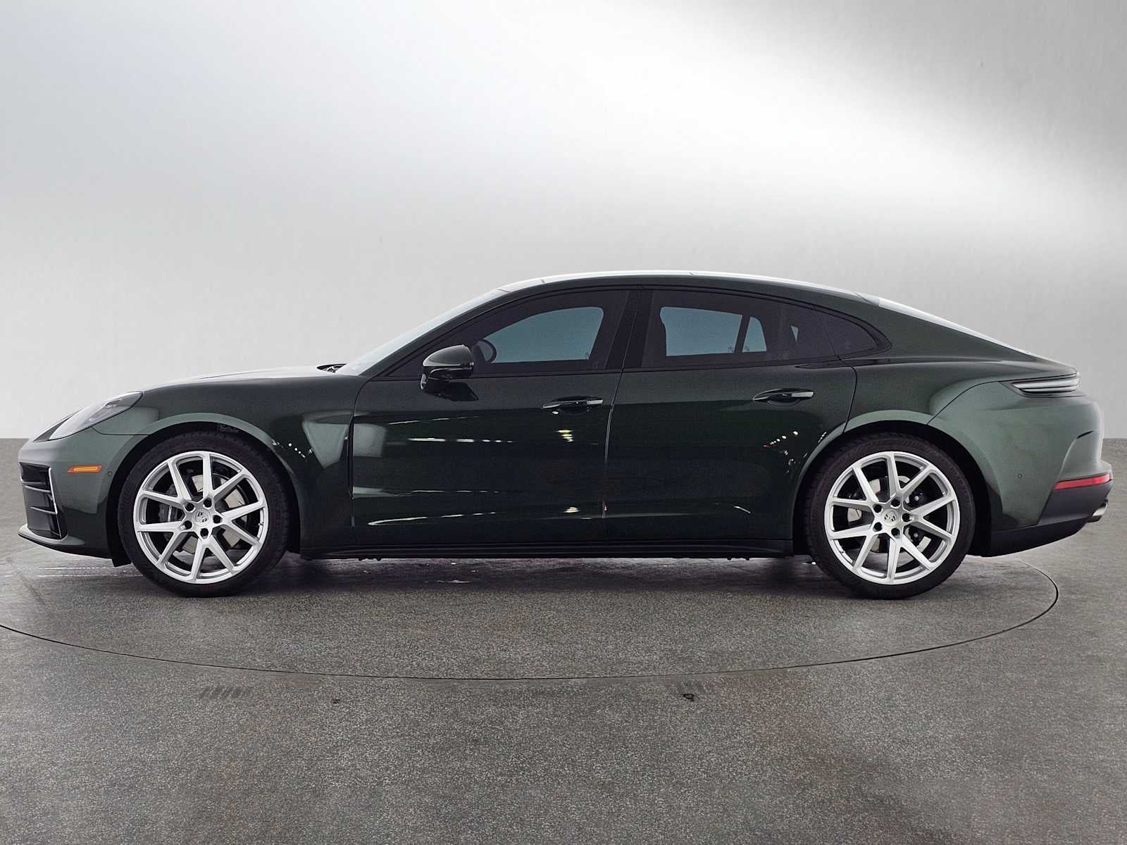 2026 Porsche Panamera Base