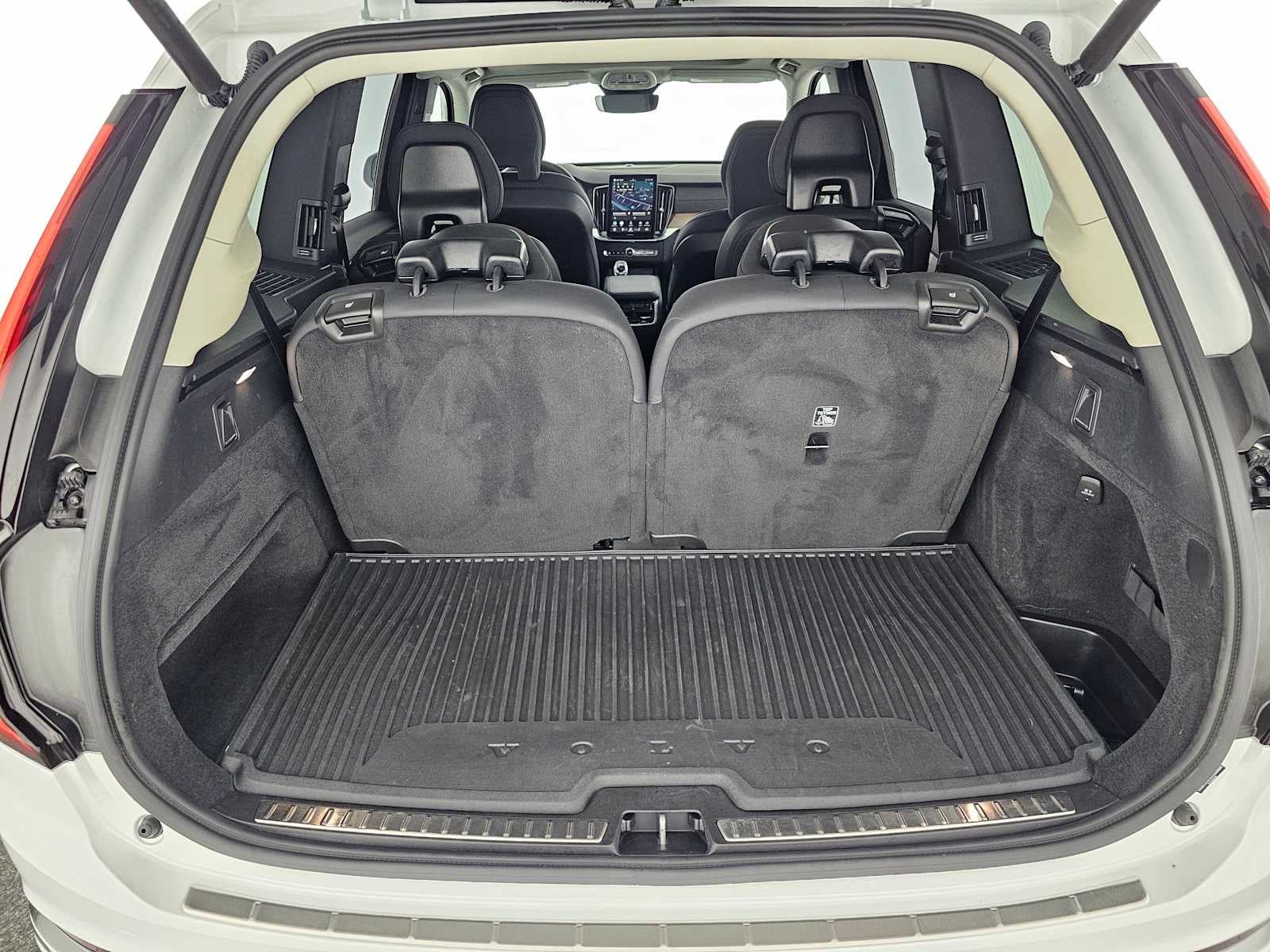 2025 Volvo XC90 Plus