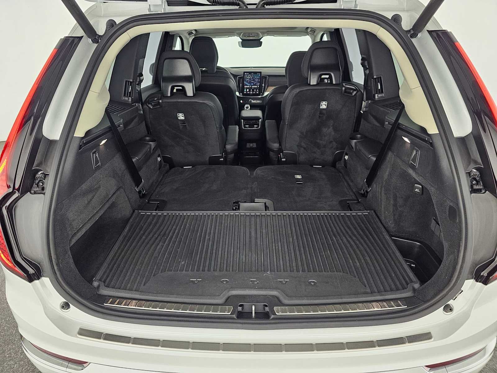 2025 Volvo XC90 Plus