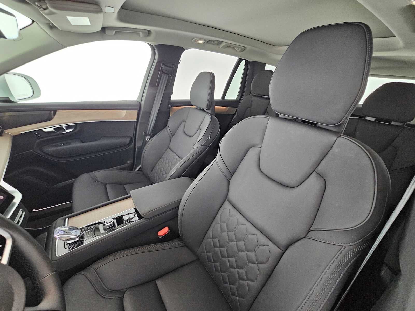 2025 Volvo XC90 Plus