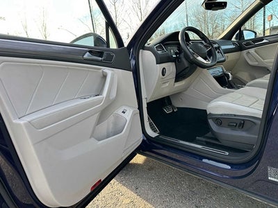 2022 Volkswagen Tiguan SEL R-Line