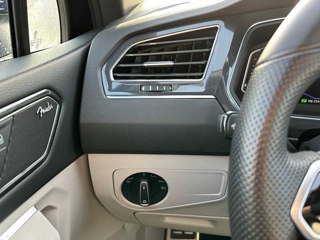 2022 Volkswagen Tiguan SEL R-Line