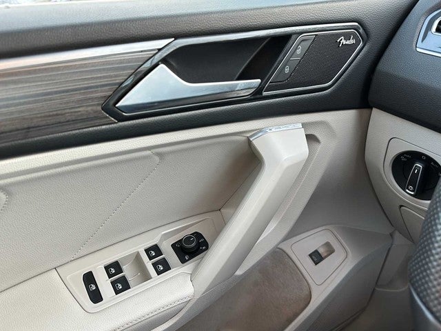 2022 Volkswagen Tiguan SEL R-Line