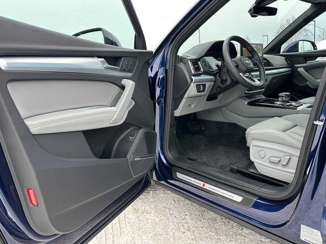 2024 Audi Q5 S line Premium Plus