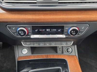 2023 Audi Q5 S line Prestige
