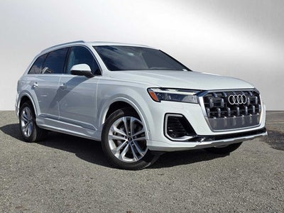2025 Audi Q7 Premium Plus