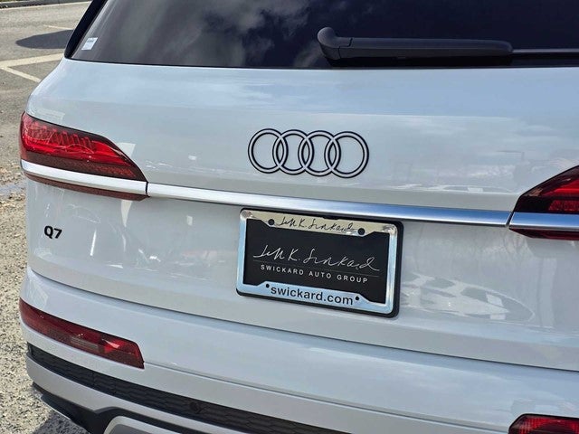 2025 Audi Q7 Premium Plus