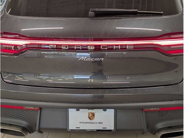 2024 Porsche Macan Base