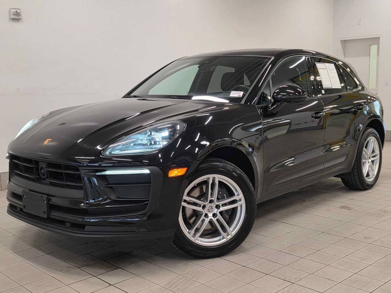 2024 Porsche Macan Base