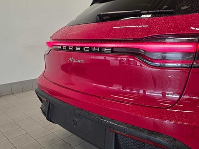 2025 Porsche Macan Base