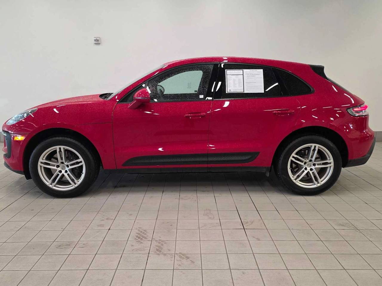 2025 Porsche Macan Base