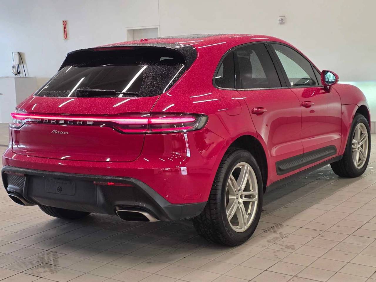 2025 Porsche Macan Base