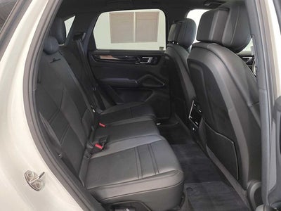 2023 Porsche Cayenne Base