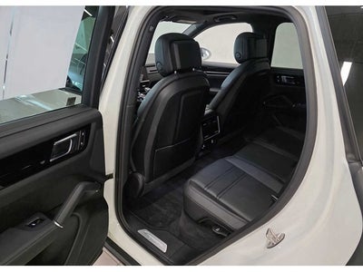 2023 Porsche Cayenne Base
