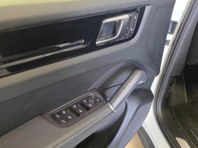 2023 Porsche Cayenne Base