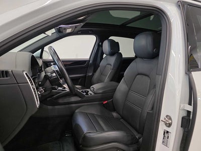 2023 Porsche Cayenne Base