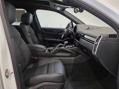 2023 Porsche Cayenne Base