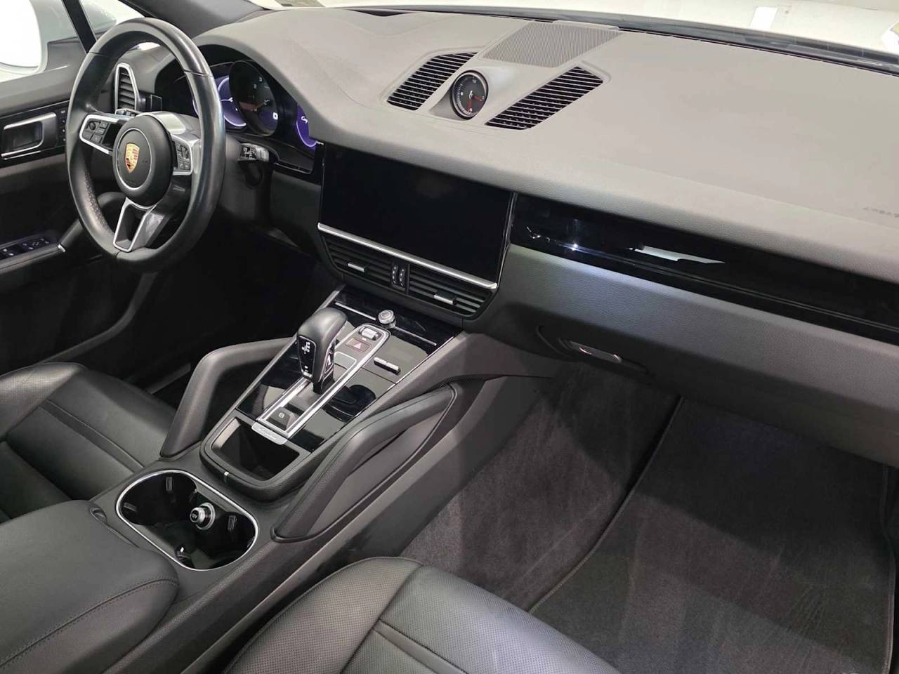 2023 Porsche Cayenne Base