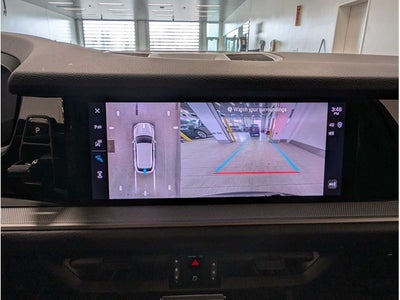 2025 Porsche Cayenne Base