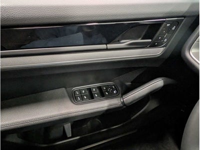 2025 Porsche Cayenne Base