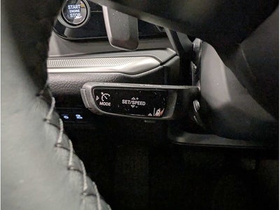 2025 Porsche Cayenne Base