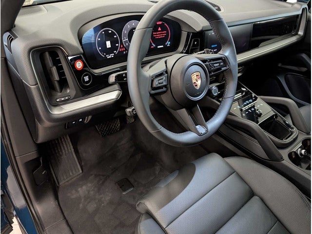 2025 Porsche Cayenne Base