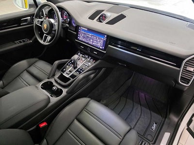 2023 Porsche Cayenne Base