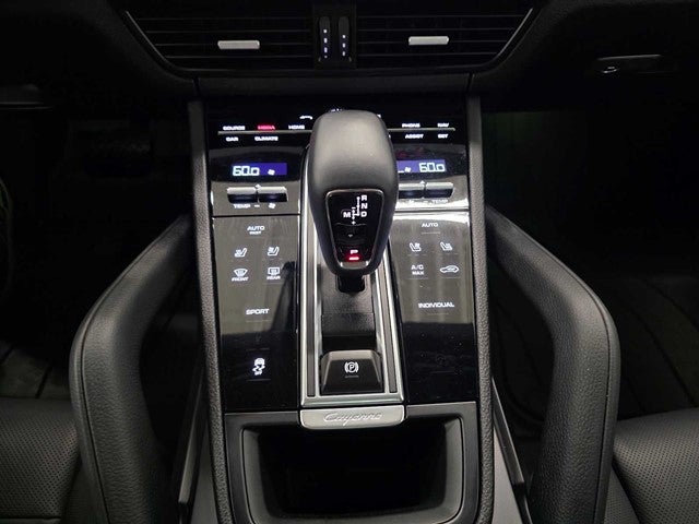 2023 Porsche Cayenne Base
