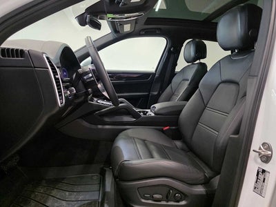 2023 Porsche Cayenne Base