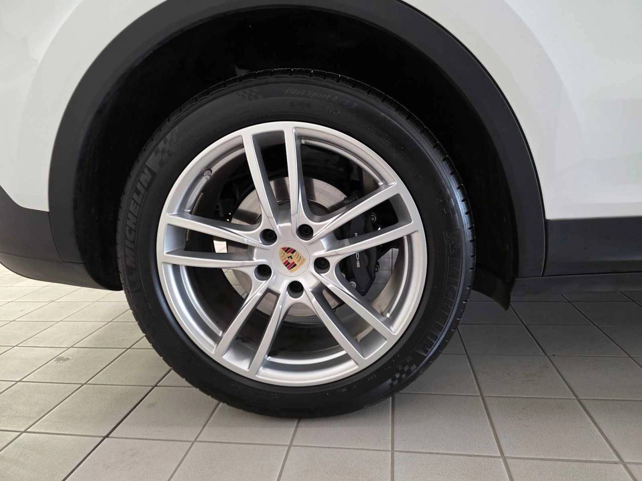 2023 Porsche Cayenne Base