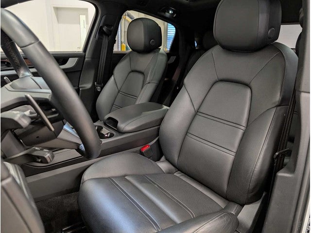 2024 Porsche Cayenne Coupe