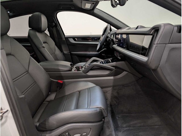 2024 Porsche Cayenne Coupe