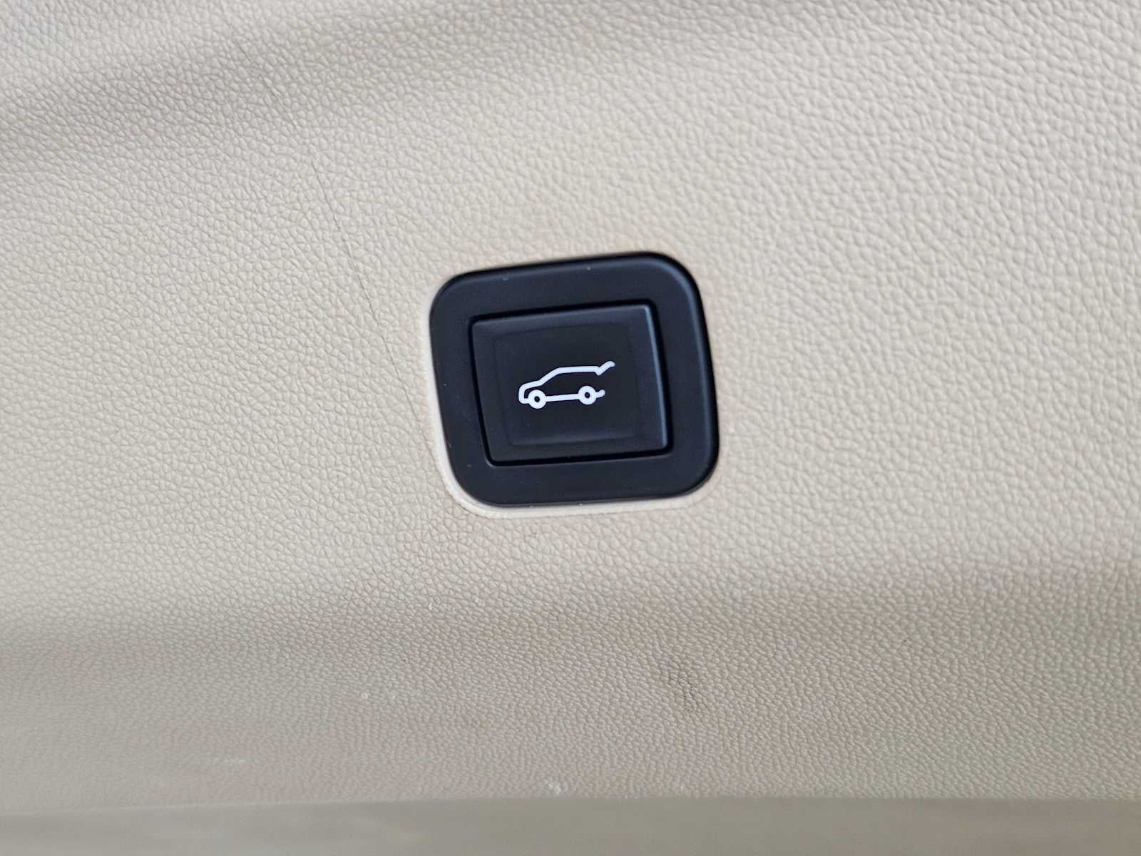 2023 Cadillac Escalade 4WD 4dr Premium Luxury